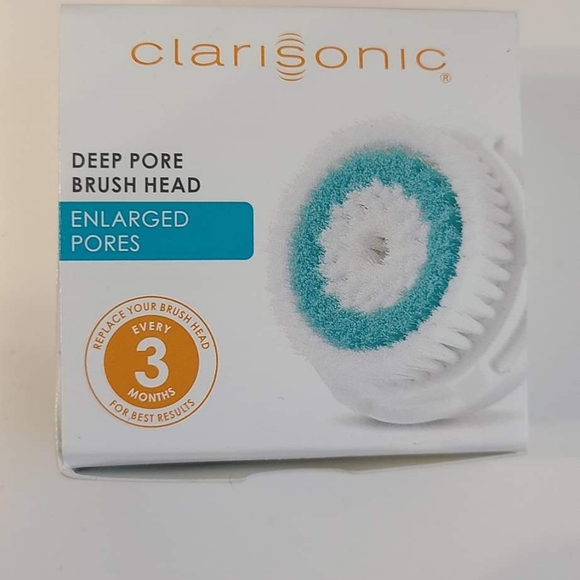 New in box- Clarisonic Deep Pore Brush Head - Picture 2 of 2